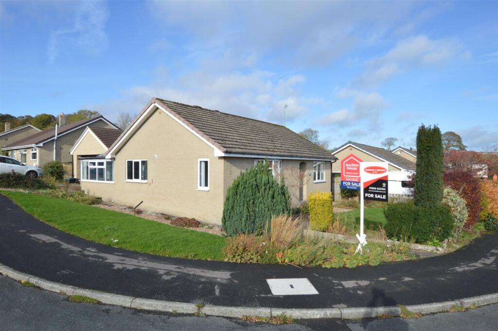 Main image of property: Mount Drive, Leyburn
