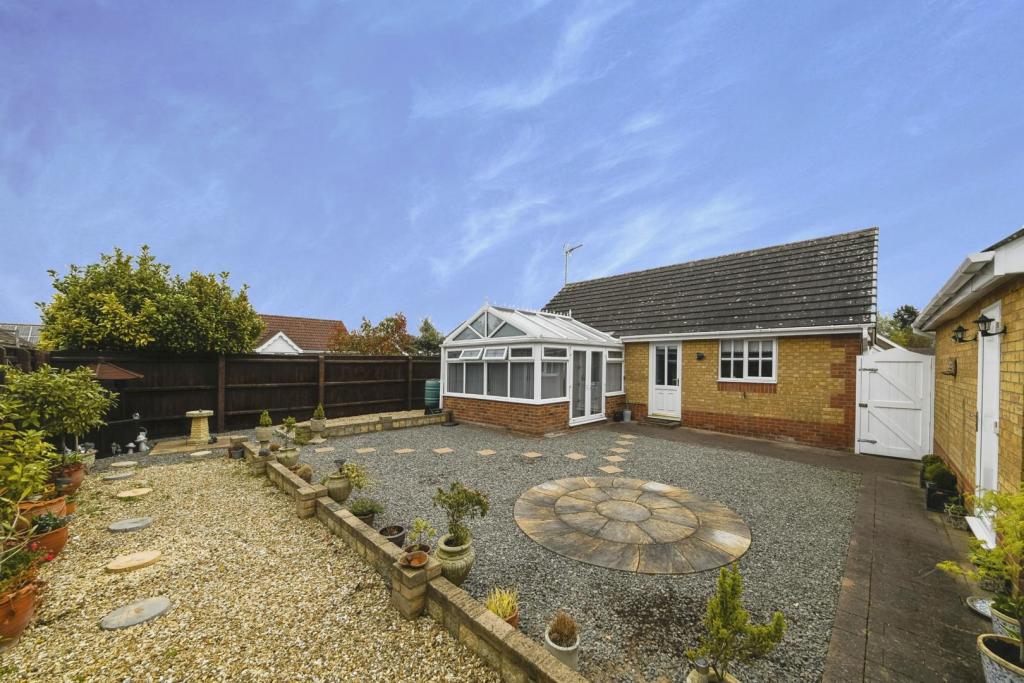 2 bedroom detached bungalow for sale in Malt Drive, Wisbech, PE14