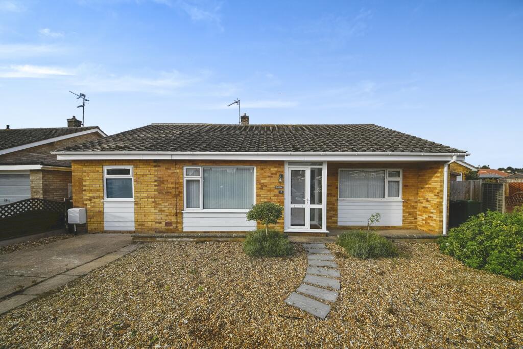 3 bedroom detached bungalow for sale in Crest Road, Dersingham, Kings