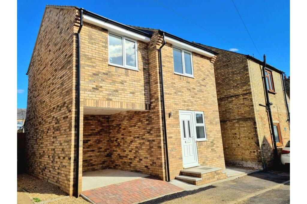 Main image of property: Cross Street, Huntingdon, PE29