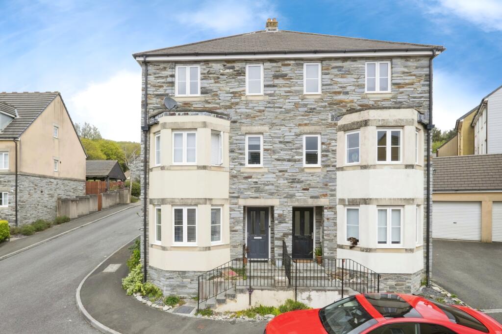 4 bedroom semidetached house for sale in Road, St. Austell, PL25