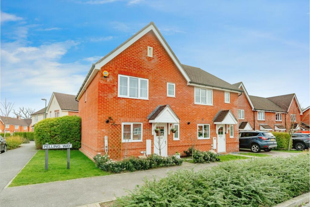 3 bedroom semidetached house for sale in Pelling Way, Broadbridge