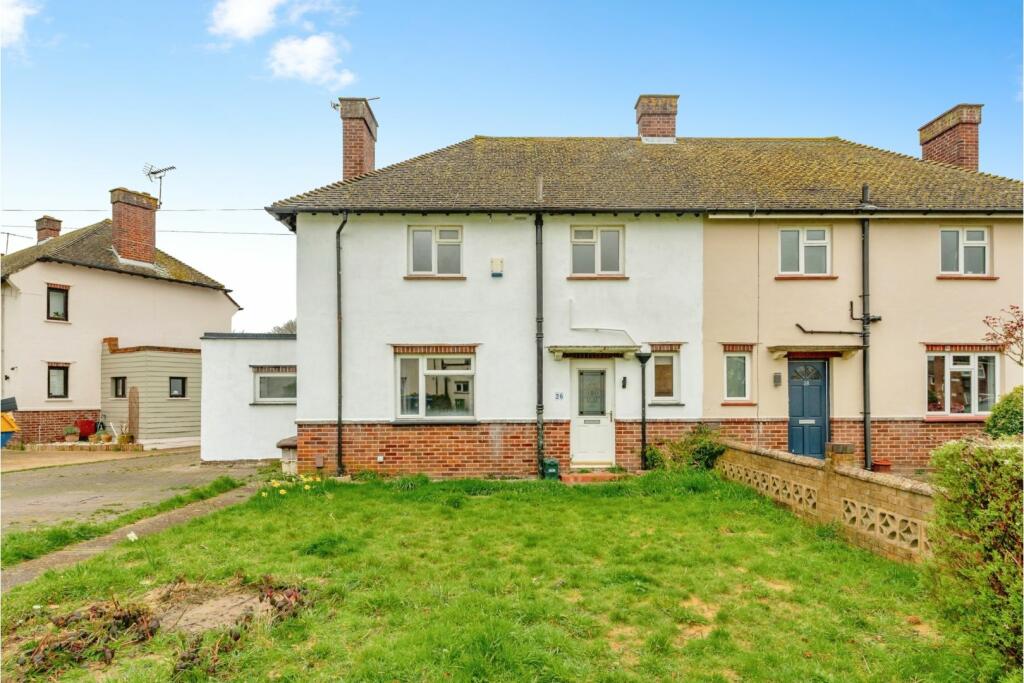 3 bedroom semidetached house for sale in Pollards Oak Crescent, Oxted, RH8