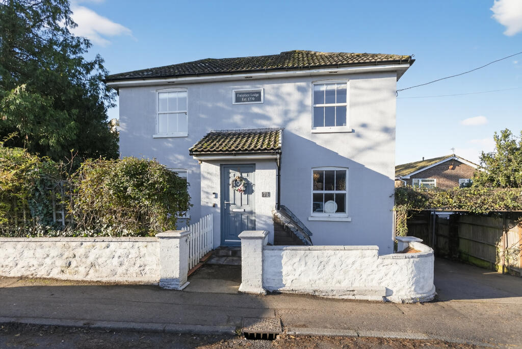 Main image of property: London Road, Burgess Hill, RH15