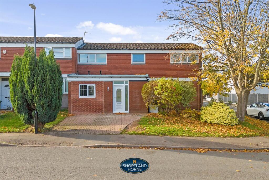 Main image of property: Taunton Way, Keresley Heath, Coventry, CV6 2NH