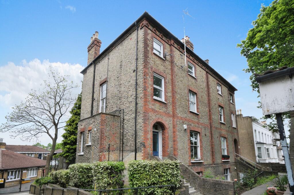2 bedroom apartment for sale in 11 Gipsy Road, London, SE27
