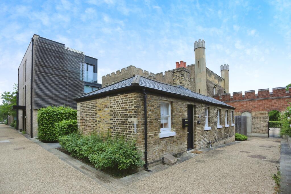 Main image of property: Napoleon Lane, Plumstead, SE18