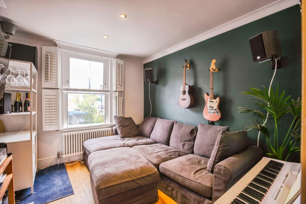 Main image of property: Cresswell Road, London, SE25