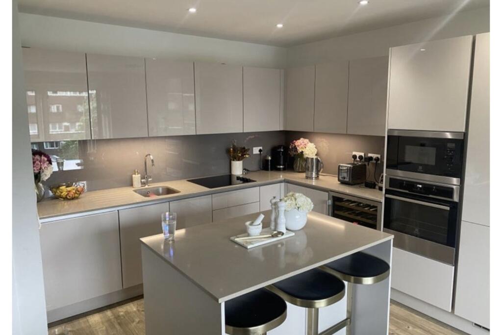 Main image of property: Bailey Street, London, SE8