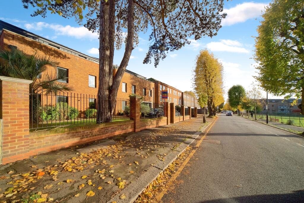 Main image of property: Wellington Road, Enfield, EN1