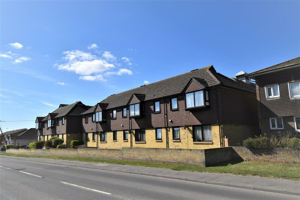1 bedroom retirement property for sale in Ashingdon Road, Rochford, SS4