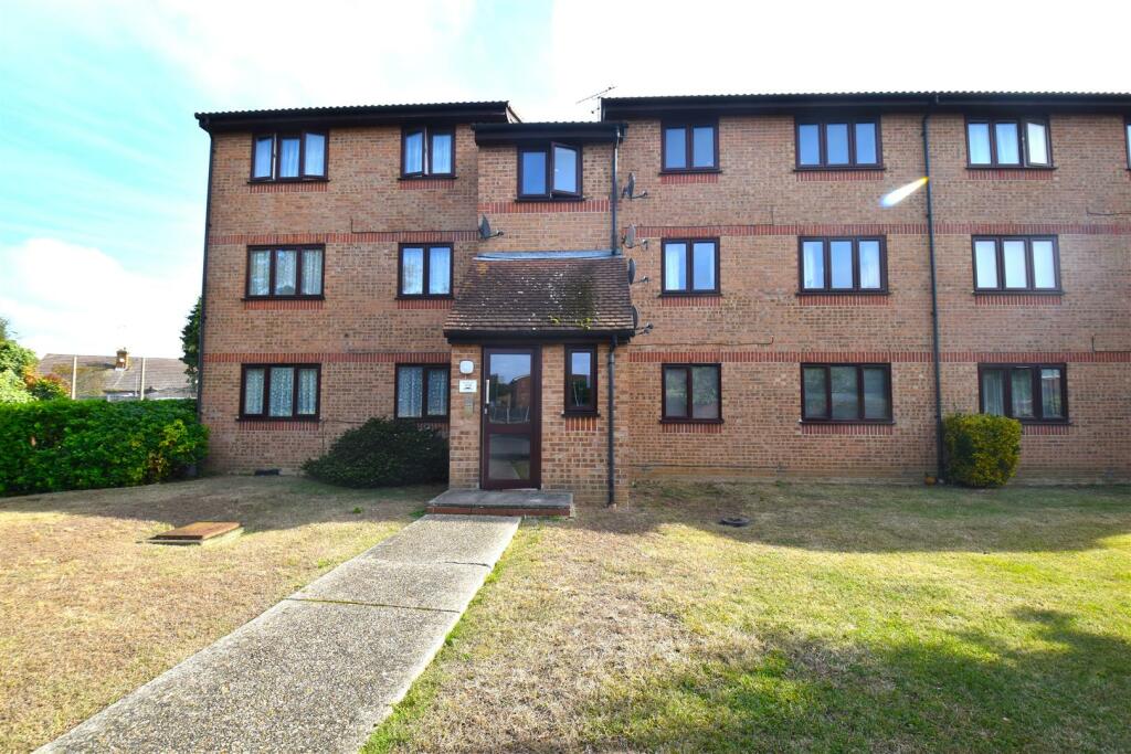 Main image of property: Lesney Gardens, Rochford