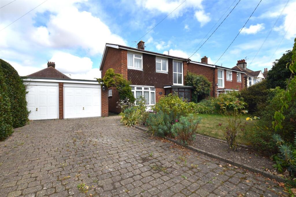 Main image of property: Rocheway, Rochford