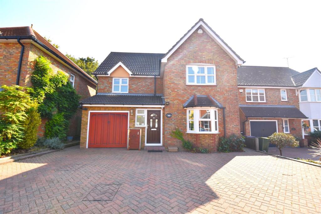 Main image of property: Spindle Beams, Rochford