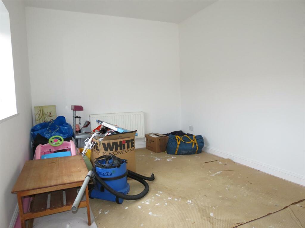 4 bedroom detached house for sale in Emstrey Lodge, Atcham, Shrewsbury, SY5