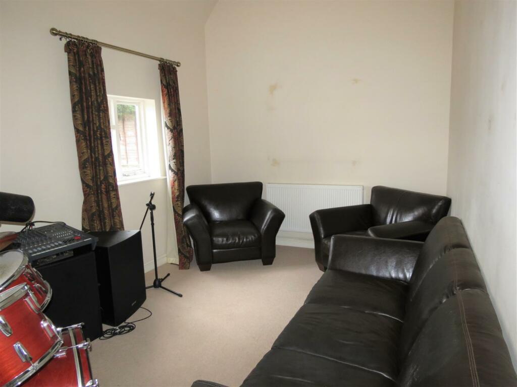 4 bedroom detached house for sale in Emstrey Lodge, Atcham, Shrewsbury, SY5