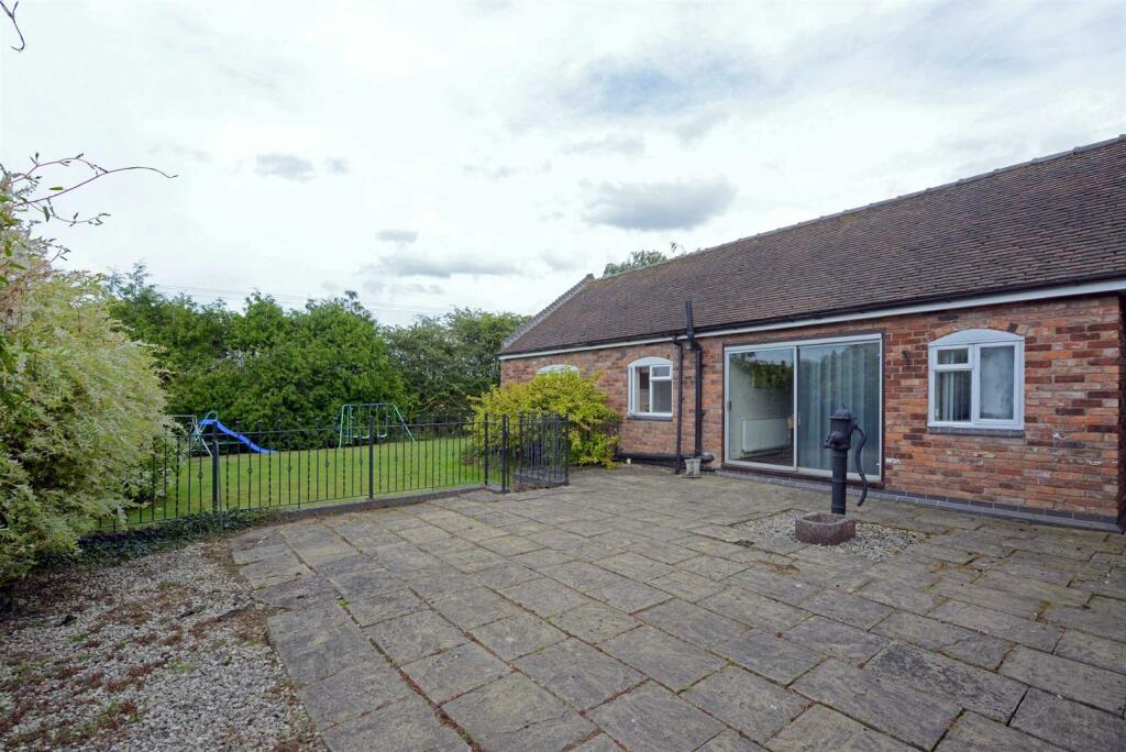 4 bedroom detached house for sale in Emstrey Lodge, Atcham, Shrewsbury, SY5