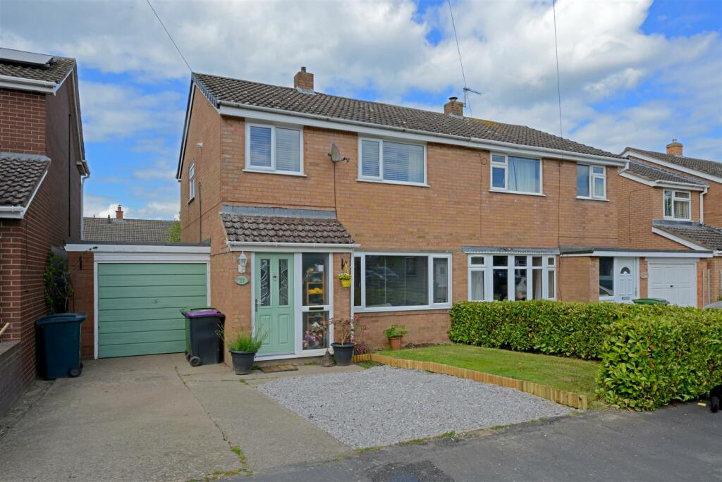 3 bedroom semidetached house for sale in Burnell Close, Bayston Hill