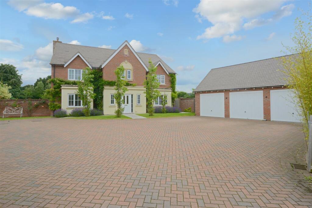 4 bedroom detached house for sale in De Quincey Fields, Upton Magna ...