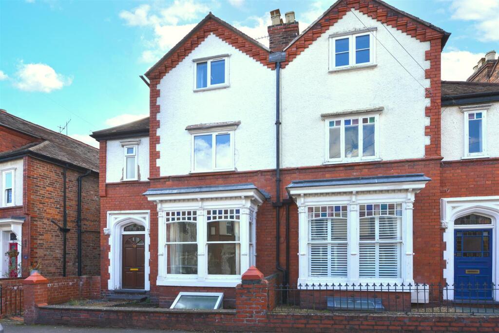 Main image of property: Coton Crescent, Coton Hill, Shrewsbury