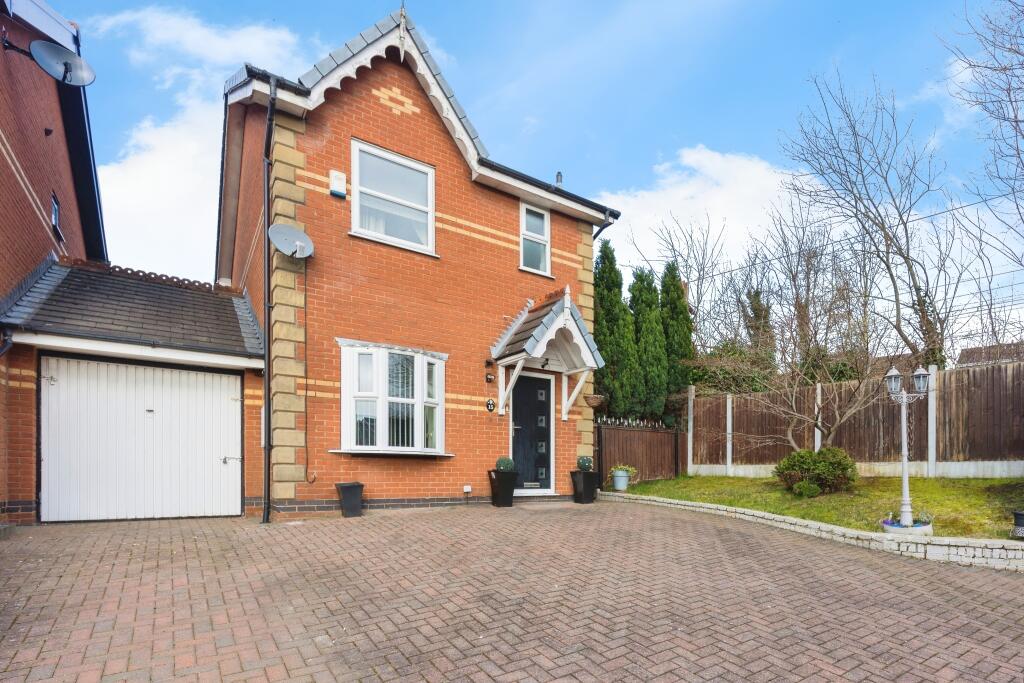 2 bedroom detached house for sale in Empire Road, Dukinfield, SK16