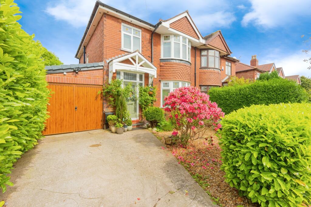 3 bedroom semidetached house for sale in Hollymount Road, Stockport, SK2