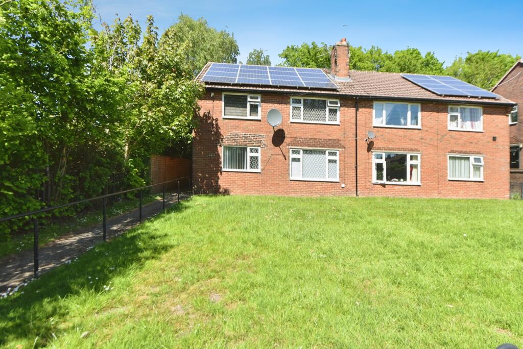 Main image of property: Yew Tree Lane, Dukinfield, SK16