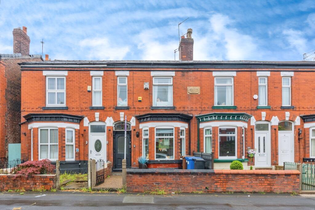 Main image of property: Stockport Road West, Bredbury, SK6