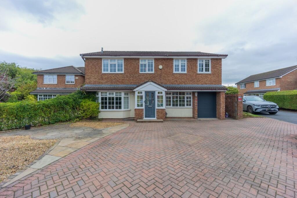 Main image of property: Lyncombe Close, Cheadle Hulme, SK8