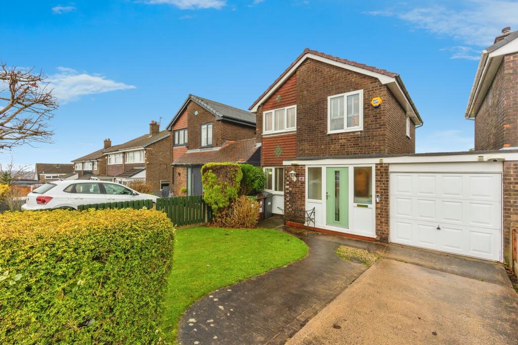 Main image of property: Tennyson Avenue, Dukinfield, SK16