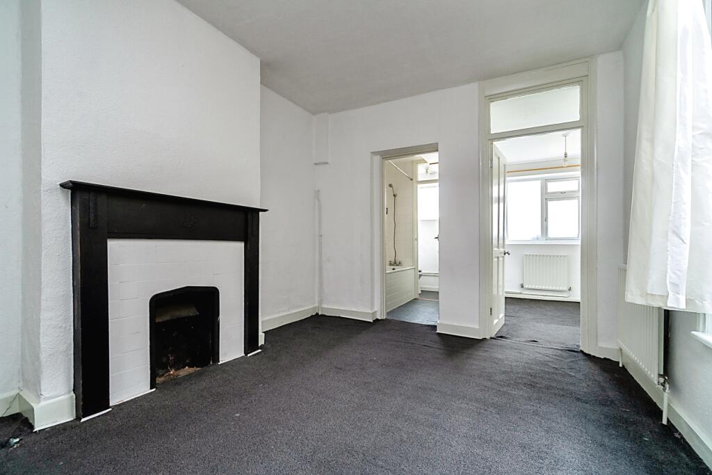 1 bedroom ground floor flat for sale in Haydons Road, Wimbledon, SW19
