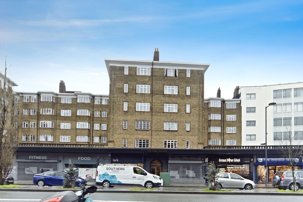 1 bedroom flat for sale in Streatham High Road, Streatham, SW16