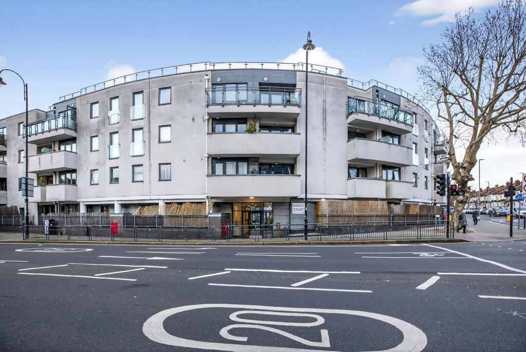 Main image of property: 215 Mitcham Road, London, SW17