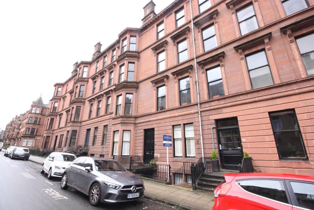 Main image of property: 32A Kersland Street, Glasgow, G12 8BX