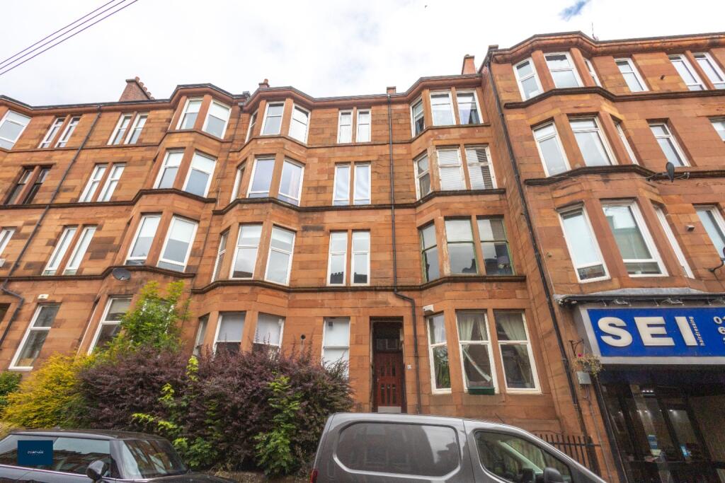 Main image of property: Flat 1/2, 12 Trefoil Avenue, Shawlands, G41 3PF