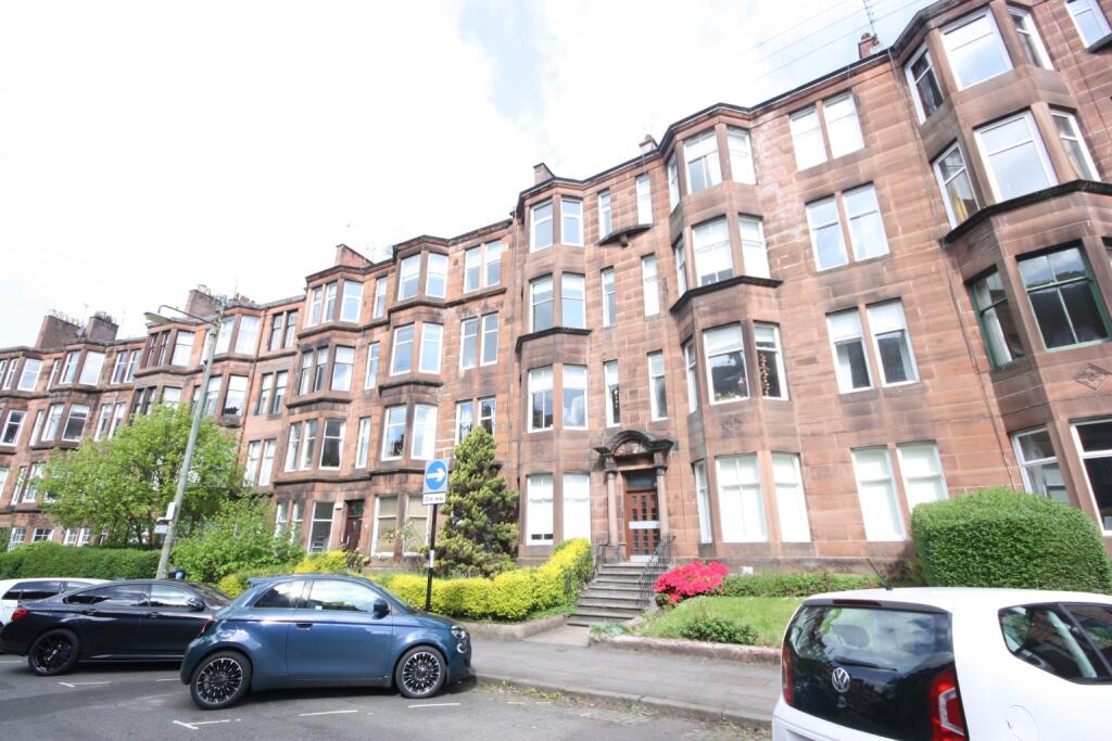 Main image of property: Flat 3/2 112 Novar Drive, Glasgow G12 9SU