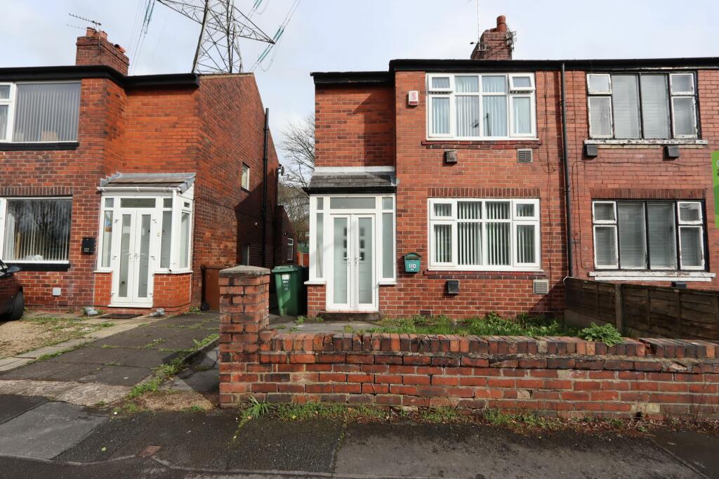 2 bedroom semi-detached house for rent in Highfield Road, Prestwich, M25
