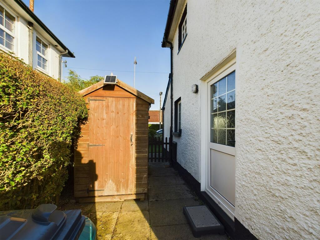 Additional property image - Heol Y Deri, Rhiwbina, Cardiff. CF14
