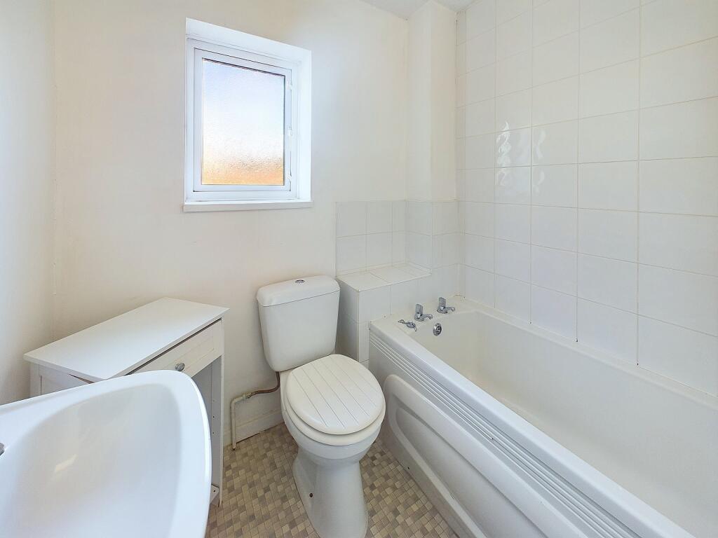Additional property image - Spring Grove, Thornhill, Cardiff. CF14