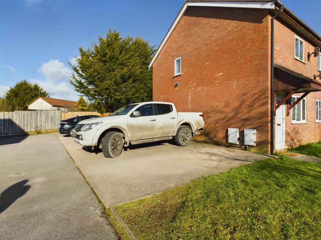 Additional property image - Spring Grove, Thornhill, Cardiff. CF14