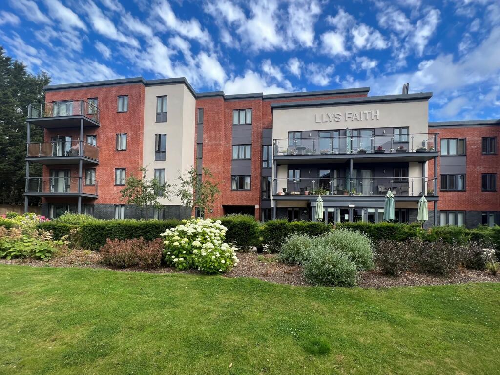 Additional property image - Ilex Close, Llanishen, Cardiff. CF14