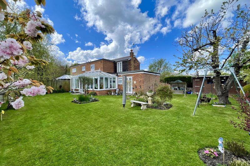Main image of property: Leatherhead Road, Chessington