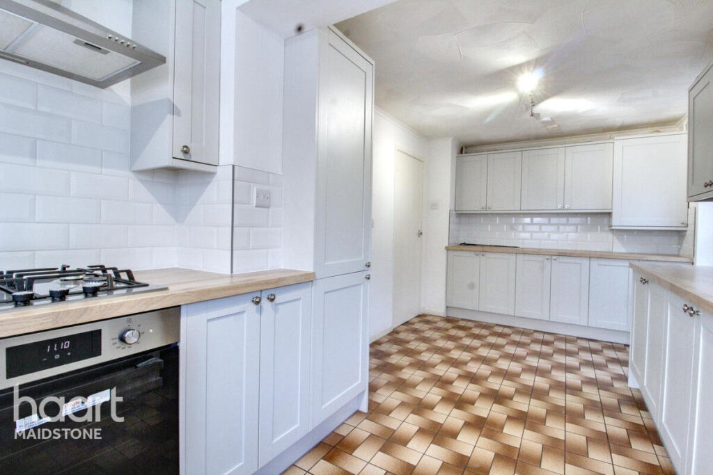 Main image of property: Sittingbourne Road, Maidstone