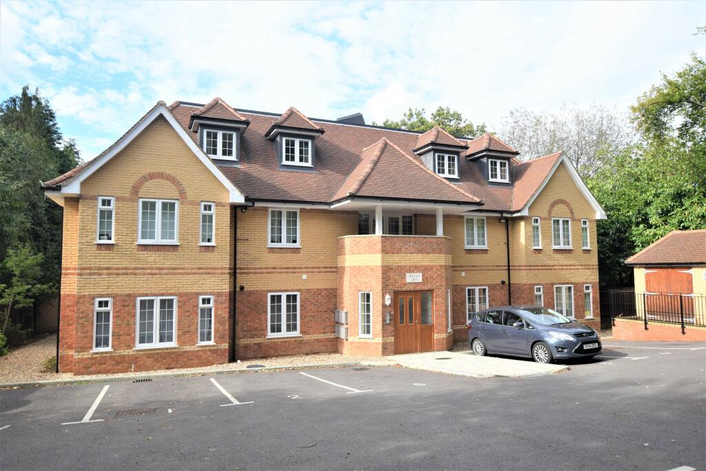 2 bedroom apartment for rent in Brackendale Court, Camberley, GU15