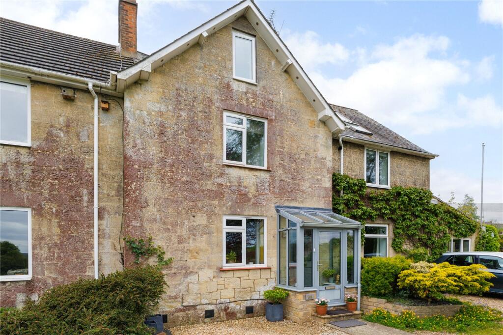 Main image of property: 98 Mount Pleasant, Tisbury, Salisbury, SP3