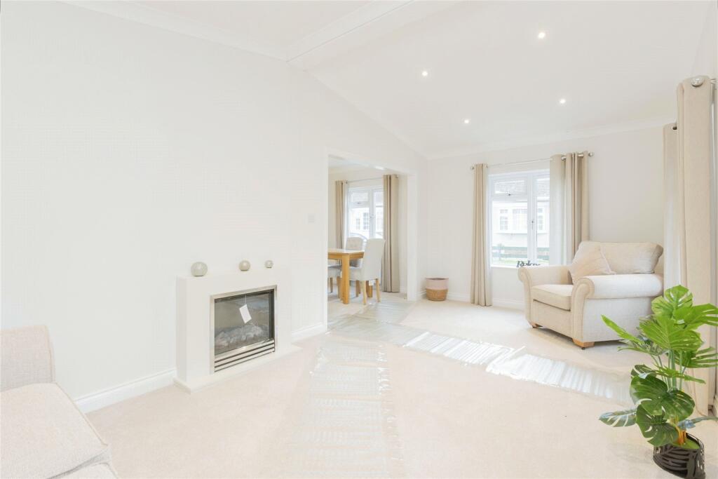 Additional property image - Stonehill Woods Park, Old London Road, Sidcup, Kent, DA14