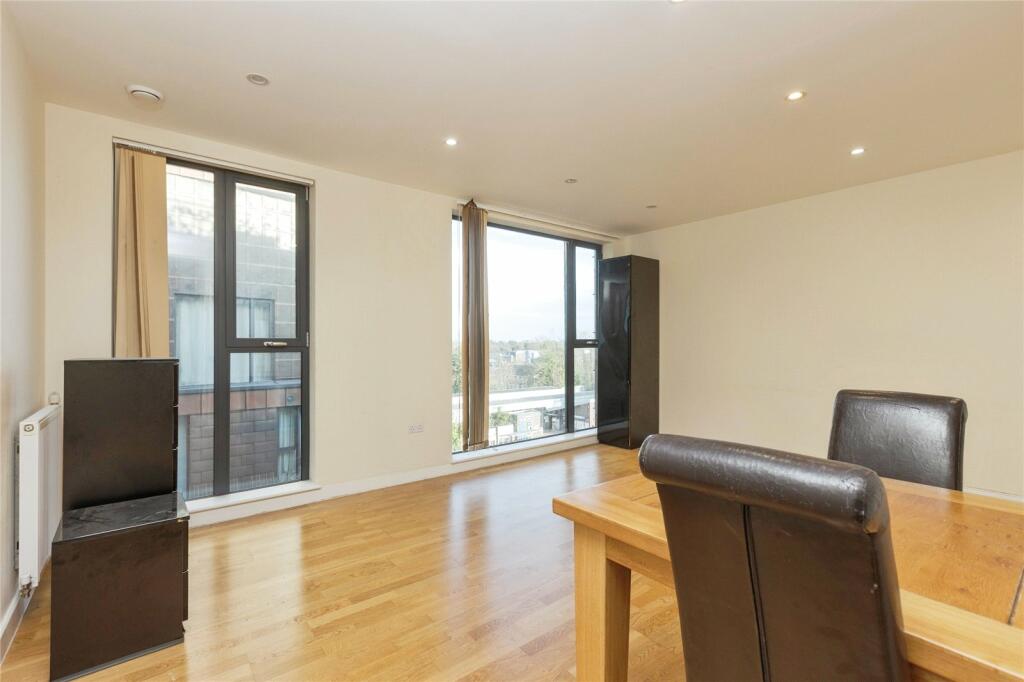 Additional property image - Station Road, Sidcup, DA15