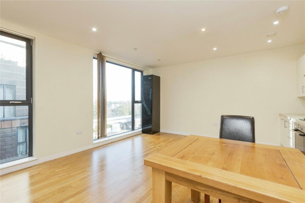 Additional property image - Station Road, Sidcup, DA15