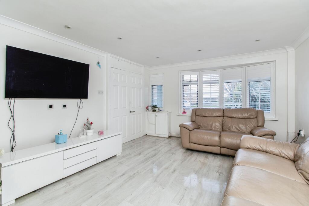 Additional property image - Claremont Road, Hextable, Swanley, Kent, BR8