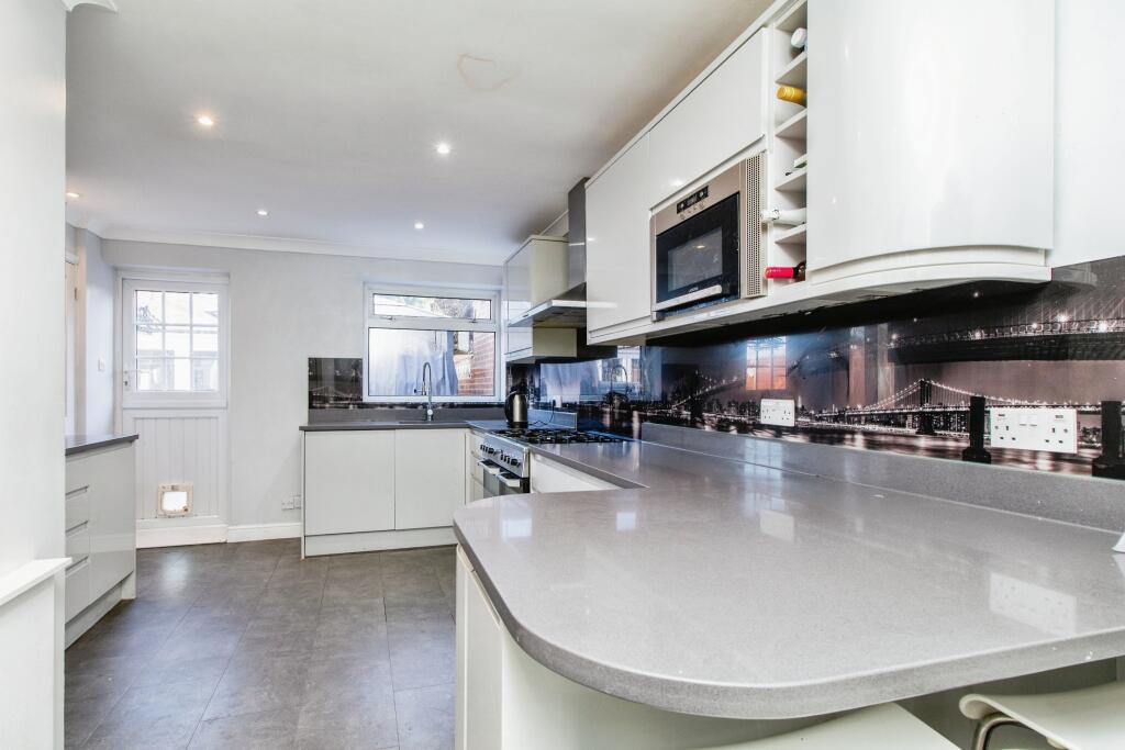 Additional property image - Claremont Road, Hextable, Swanley, Kent, BR8